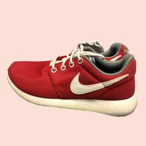 Nike kids shoes size 2